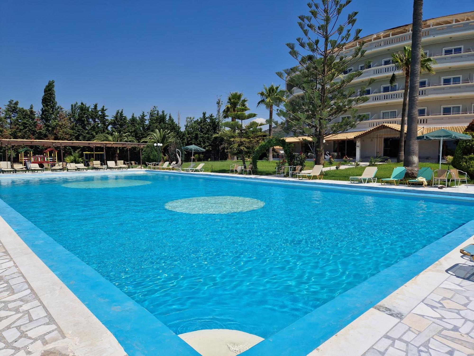Regina Hotel كيساموس المظهر الخارجي الصورة